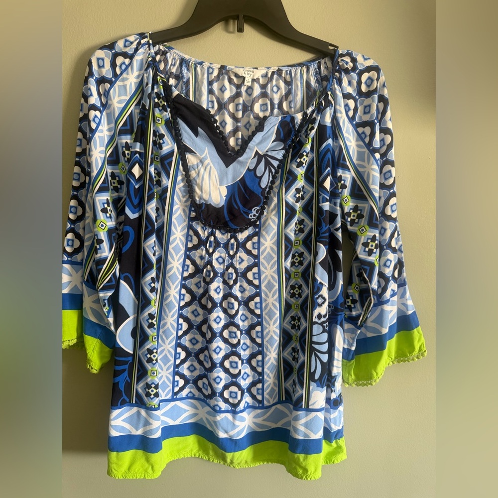 Crown & Ivy Blue and Green Geometric Tunic Blouse Pom Pm trim size small
